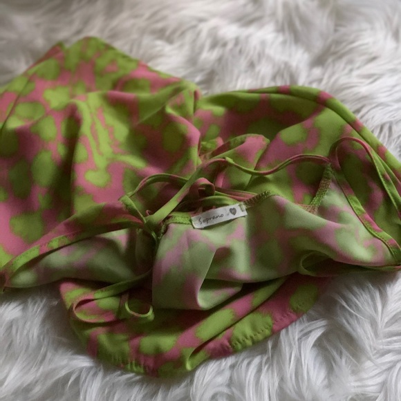 Leopard Tank Top With V- Back Detailing - Picture 3 of 3